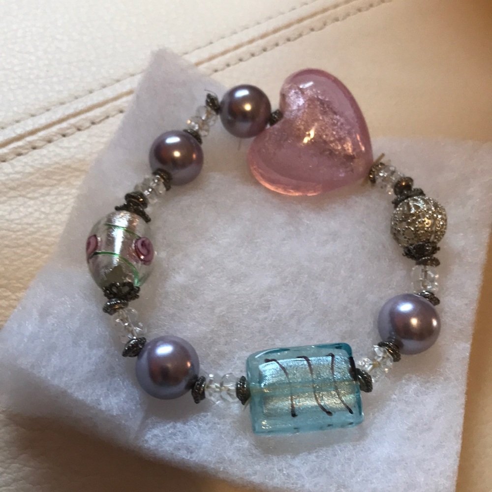 New Costume Jewelry Bracelet